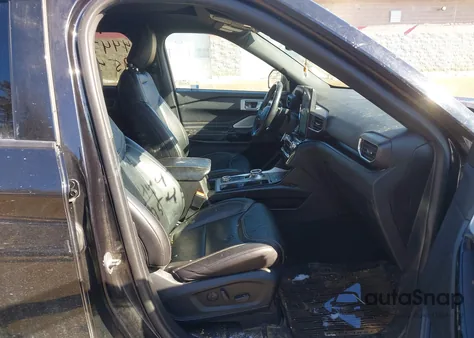 2021 Ford Explorer St z USA, uszkodzony, nr VIN 1FM5K8GC5MGA25631